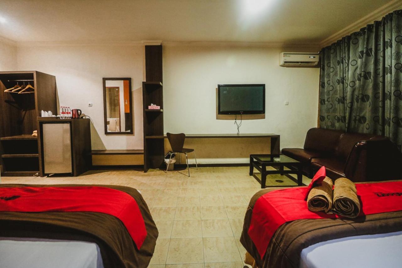 Reddoorz Plus Near Jambi Prima Mall Kültér fotó