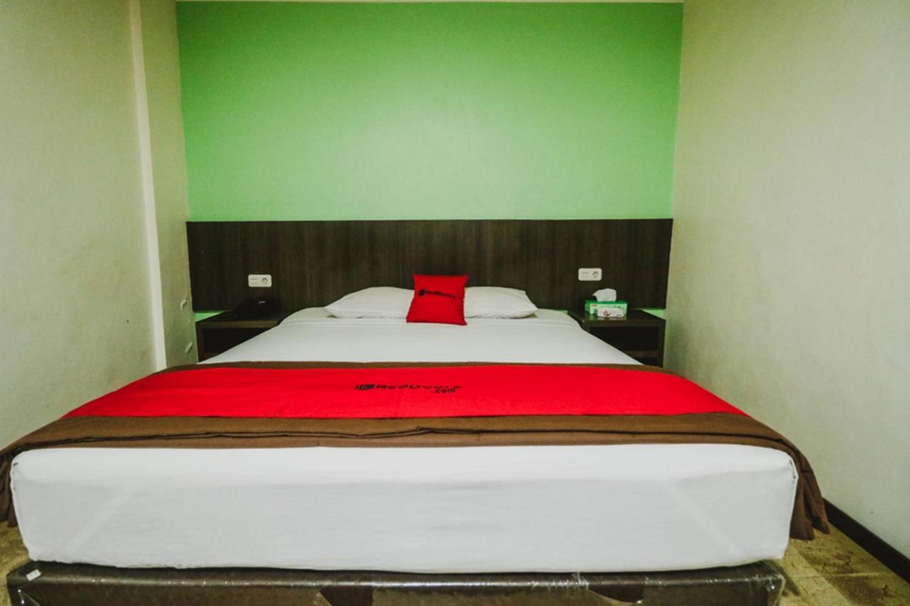 Reddoorz Plus Near Jambi Prima Mall Kültér fotó