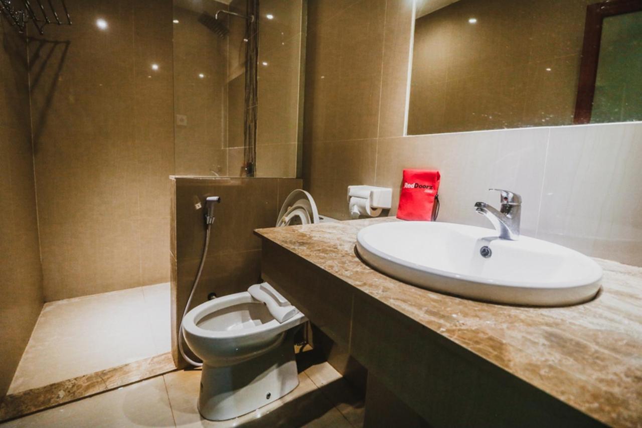 Reddoorz Plus Near Jambi Prima Mall Kültér fotó